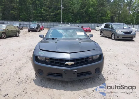 2013 Chevrolet Camaro 1Ls z USA, uszkodzony, nr VIN 2G1FE1E3XD9135415